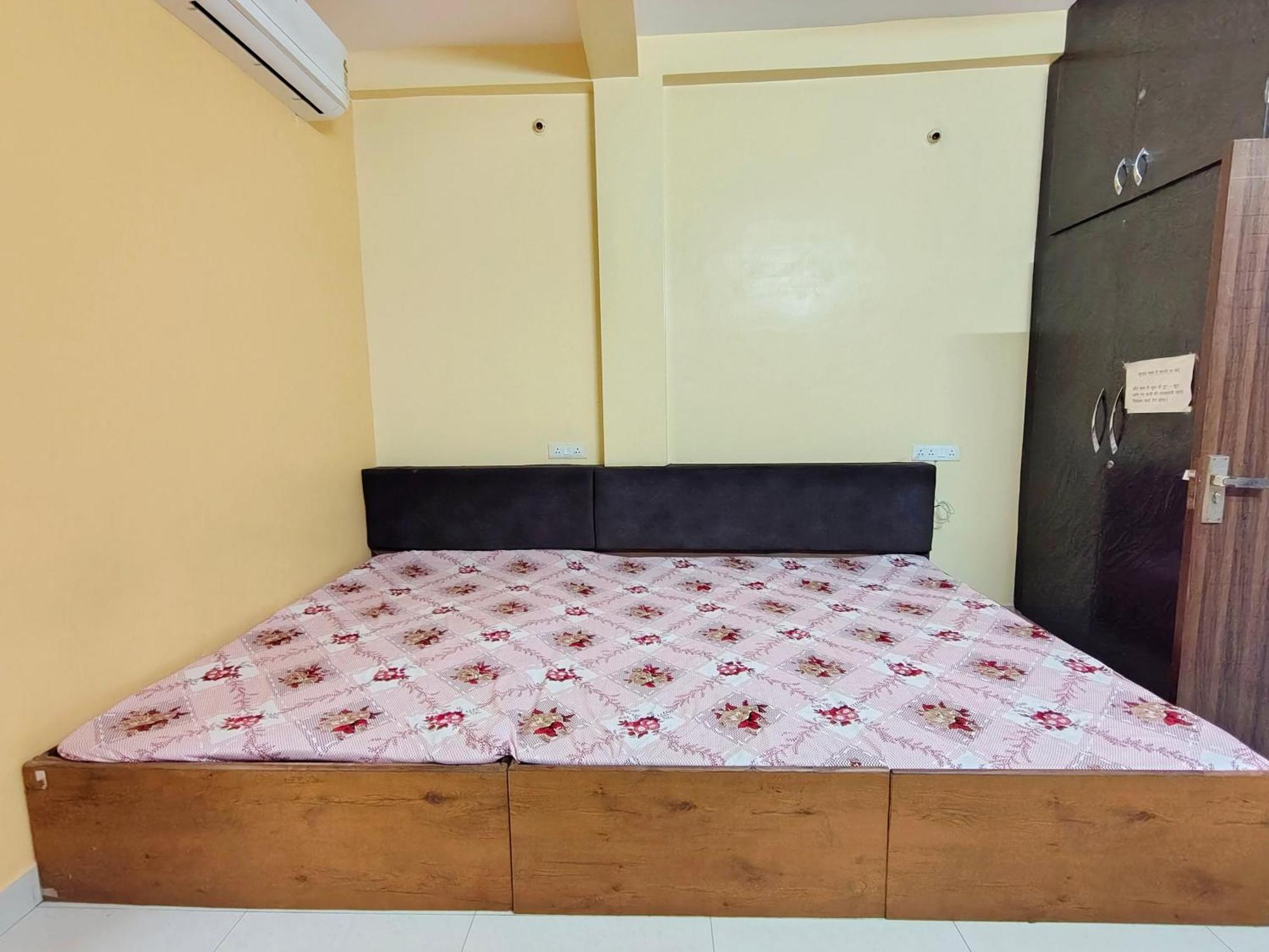 Anand Yatri Grah - Home Stay, Ujjain Luaran gambar